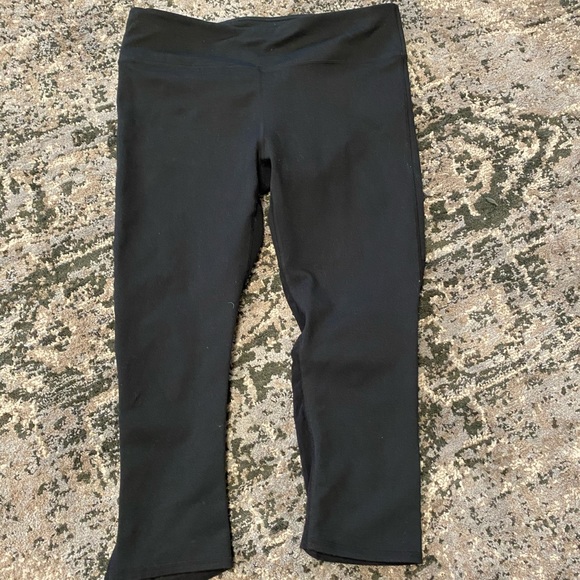 Fabletics mesh bottom cropped leggings - Picture 3 of 4